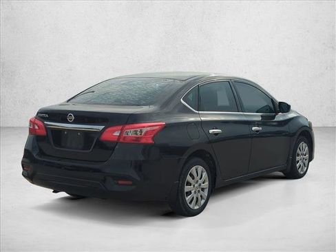 Used 2019 Nissan Sentra S image 5