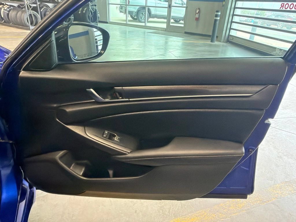 Used 2022 Honda Accord Sport image 31