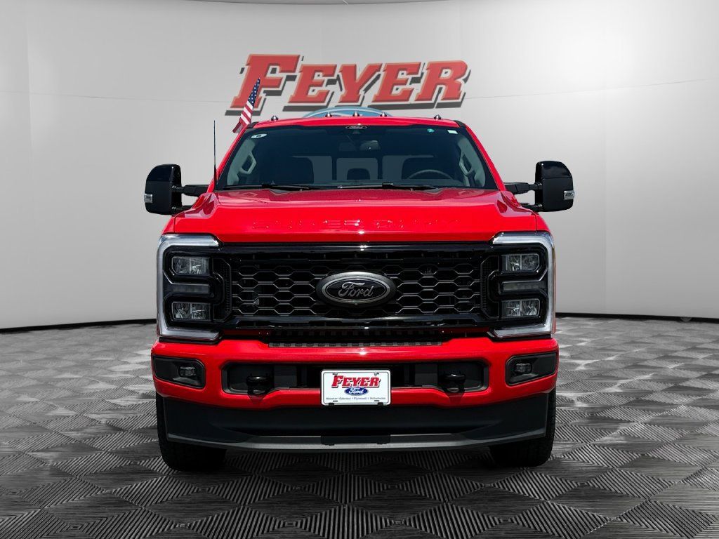 New 2026 Ford F350 Lariat w/ Black Appearance Package AWD/4WD image 2