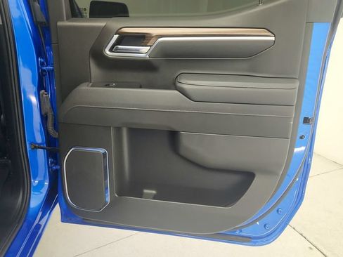 Certified 2025 Chevrolet Silverado 1500 LT Trail Boss w/ Convenience Package II AWD/4WD image 34
