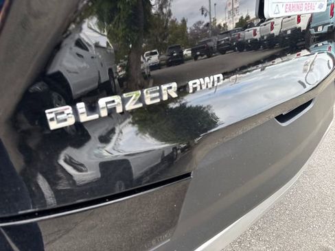 Used 2025 Chevrolet Blazer LT AWD/4WD image 27