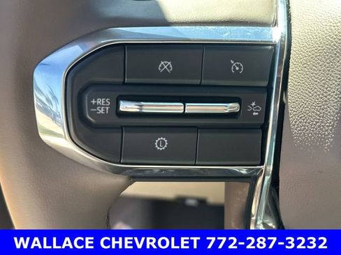 Certified 2025 GMC Yukon XL Denali image 22