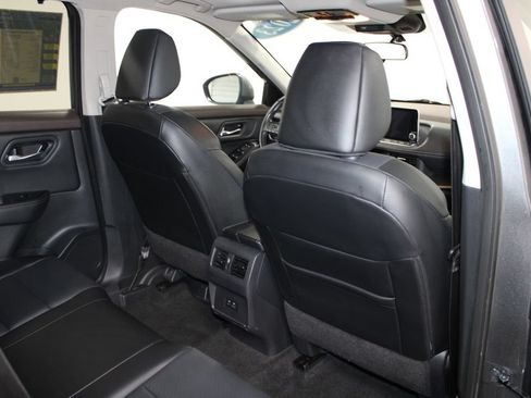 Used 2023 Nissan Rogue SV w/ SV Premium B Package AWD/4WD image 28
