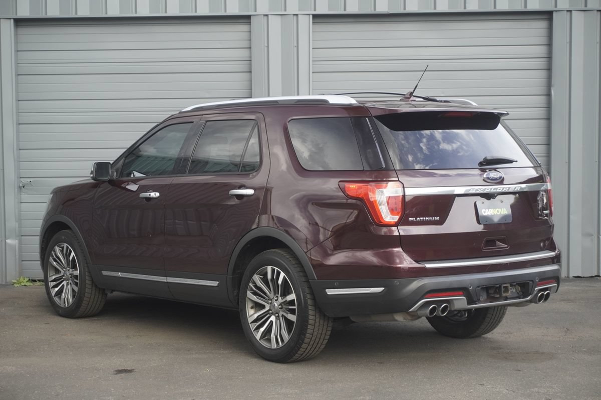 Used 2018 Ford Explorer Platinum AWD/4WD image 3