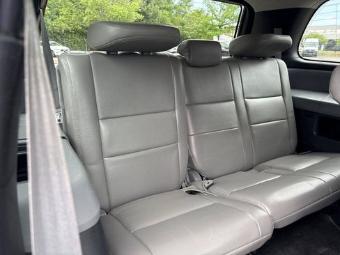 Used 2016 Toyota Sequoia SR5 RWD image 36