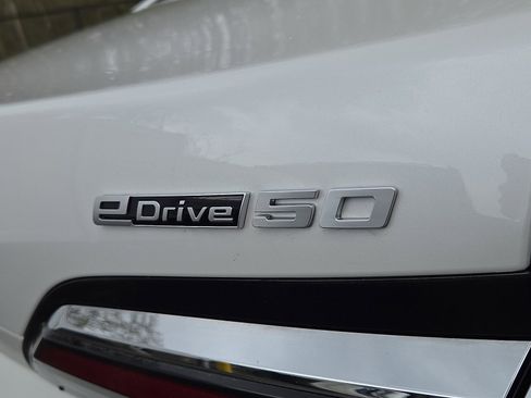 Used 2024 BMW i7 eDrive50 image 32