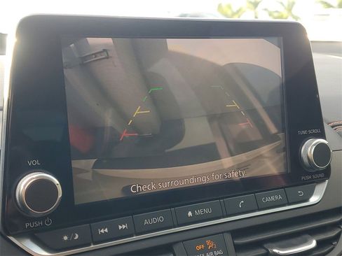 Used 2020 Nissan Altima 2.5 SR w/ Premium Package image 29