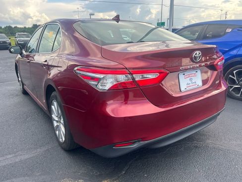 Used 2019 Toyota Camry LE FWD image 8