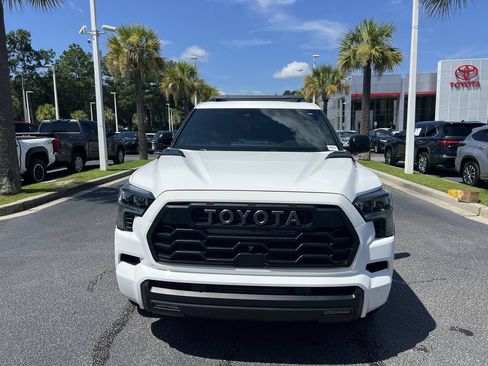Used 2025 Toyota Sequoia TRD Pro AWD/4WD image 3