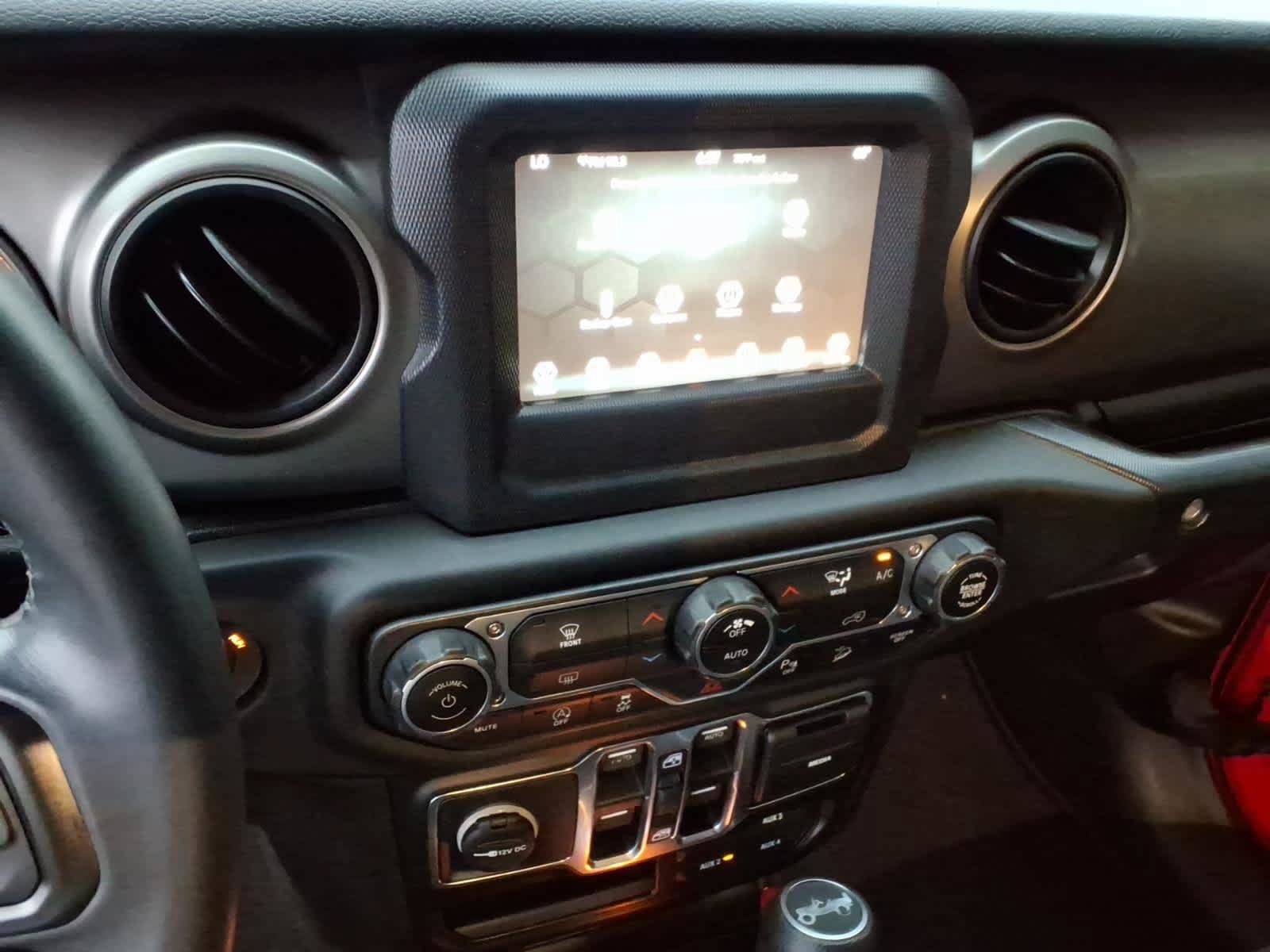 Used 2019 Jeep Wrangler Unlimited Sport S AWD/4WD image 21