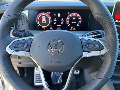 New 2026 Volkswagen Tiguan SE R-Line image 14