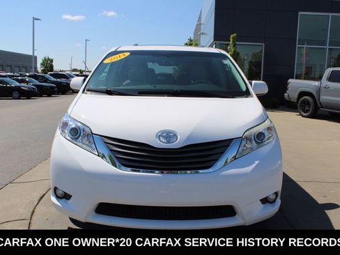 Used 2014 Toyota Sienna XLE w/ XLE Premium Package FWD image 2