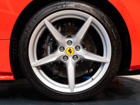 Certified 2019 Ferrari 488 Spider RWD image 12