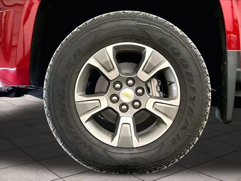 Used 2018 Chevrolet Colorado Z71 AWD/4WD image 8