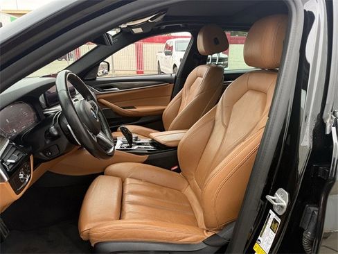 Used 2021 BMW 530i 530i w/ M Sport Package image 27