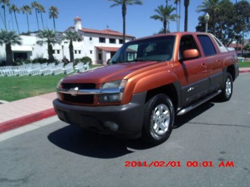 Used 2005 Chevrolet Avalanche Z71 w/ Sun And Sound Package image 16