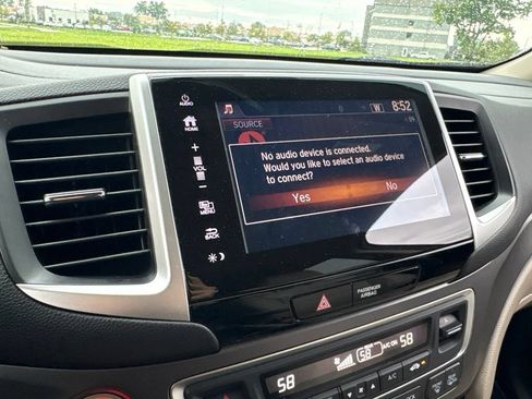 Used 2017 Honda Pilot EX-L image 24