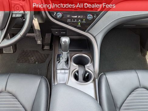 Used 2024 Toyota Camry SE FWD image 19