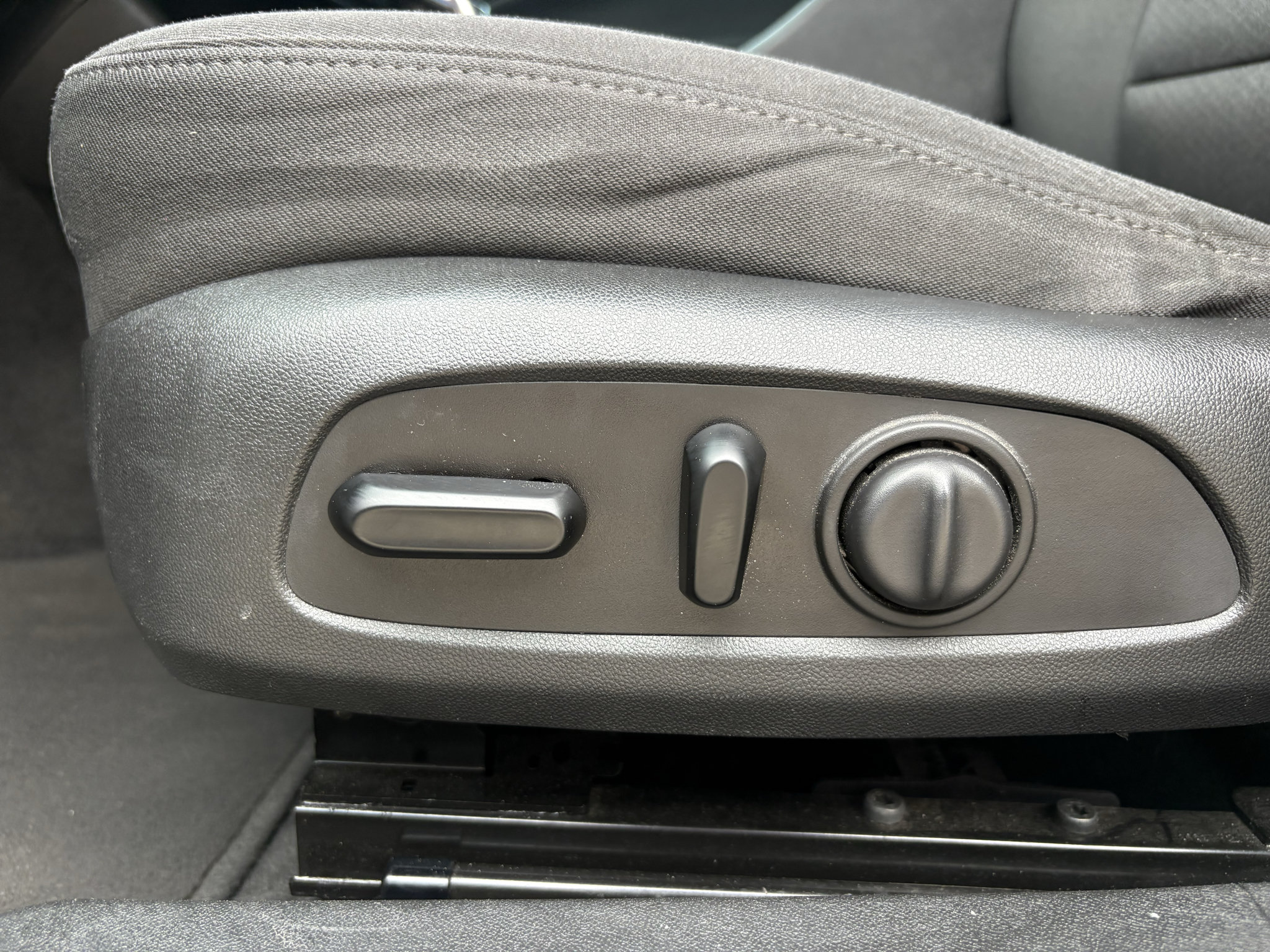 Used 2021 Chevrolet Malibu RS FWD image 23