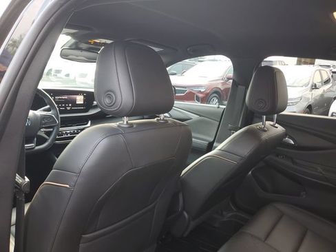 Used 2024 Buick Envista Avenir FWD image 11