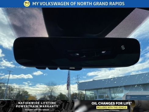 New 2026 Volkswagen Atlas Cross Sport SE image 13