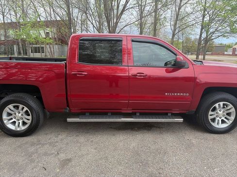Used 2018 Chevrolet Silverado 1500 LT w/ All Star Edition image 6