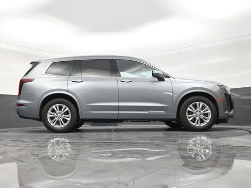 Used 2024 Cadillac XT6 Luxury FWD image 25