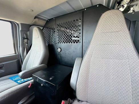 Used 2020 Chevrolet Express 2500 Work Van w/ Driver Convenience Package image 31