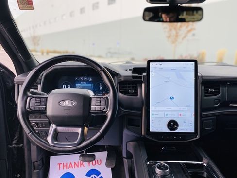 Used 2024 Ford Expedition Max Platinum image 12