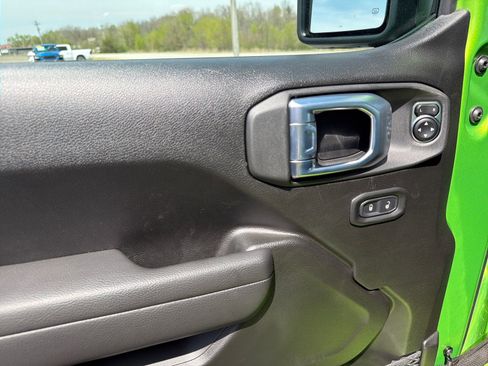 New 2026 Jeep Wrangler Unlimited Rubicon image 14