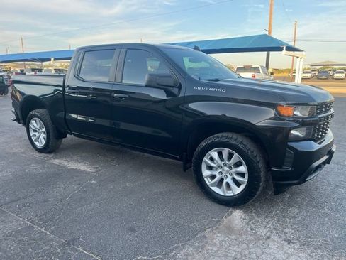 Used 2022 Chevrolet Silverado 1500 Custom AWD/4WD image 3