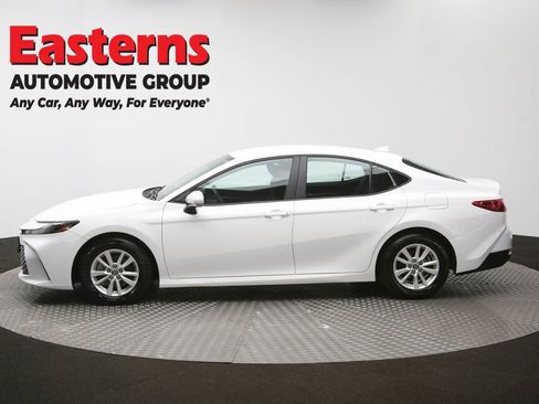 Used 2025 Toyota Camry LE FWD image 61