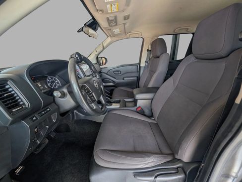 Used 2022 Nissan Frontier S w/ Technology Package RWD image 19