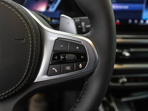 New 2026 BMW X5 xDrive50e image 13