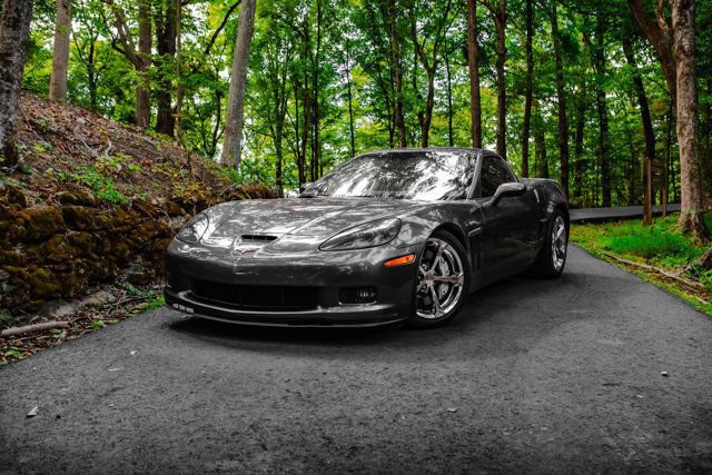 Used 2011 Chevrolet Corvette Grand Sport w/ Preferred Equipment Group RWD image 3