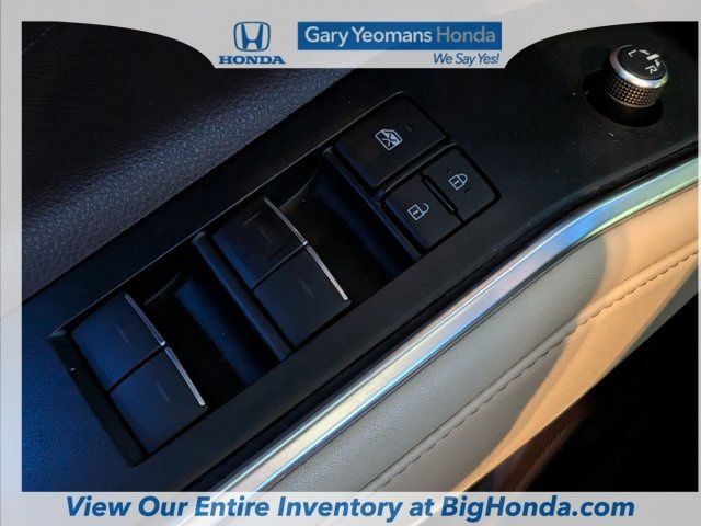 Used 2020 Toyota Highlander Limited FWD image 26