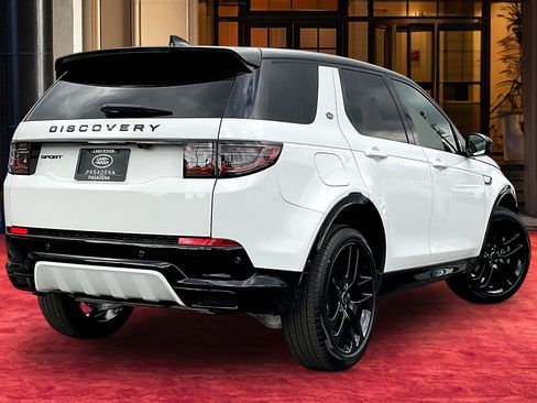 New 2026 Land Rover Discovery Sport Landmark AWD/4WD image 4