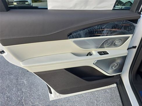 New 2026 Lincoln Nautilus Black Label AWD/4WD image 11