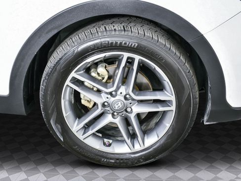 Used 2019 Hyundai Santa Fe XL image 40