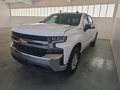 Used 2019 Chevrolet Silverado 1500 LT w/ Convenience Package RWD image 2