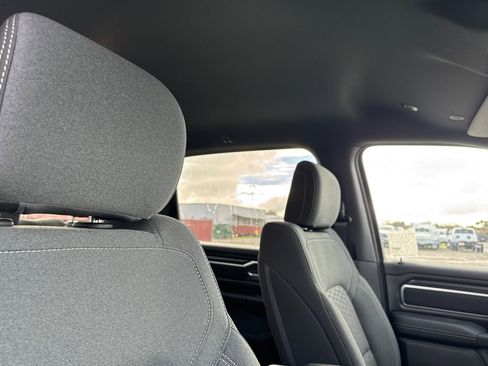 New 2026 RAM 1500 4x4 Crew Cab image 15