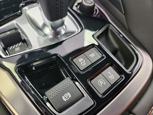 New 2024 Jaguar F-TYPE R image 14