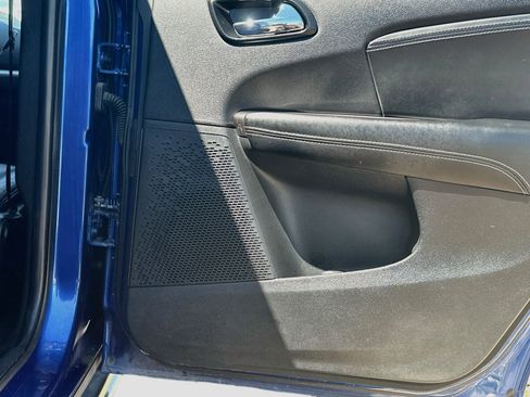 Used 2015 Dodge Journey Crossroad w/ Flexible Seating Group AWD/4WD image 29