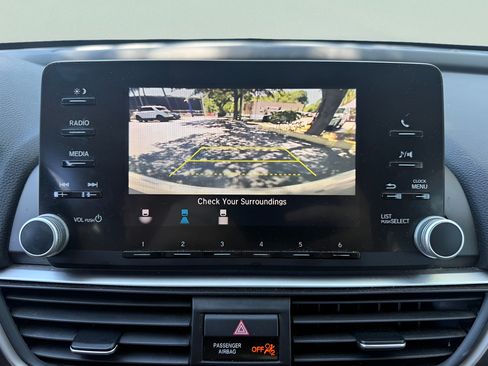 Used 2019 Honda Accord LX image 18