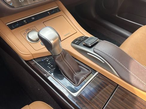 Used 2016 Lexus ES 350 w/ Luxury Package w/Wood Trim FWD image 23