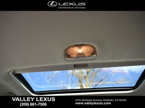 Used 2011 Subaru Outback 2.5i Limited image 7