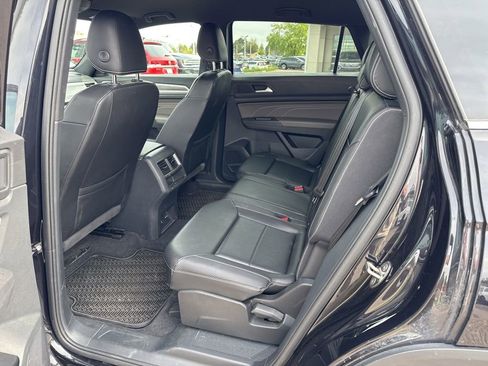 Used 2023 Volkswagen Atlas Cross Sport SE AWD/4WD image 12