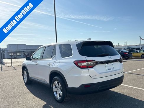 Certified 2023 Honda Pilot LX image 6