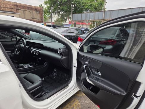 Used 2019 Mercedes-Benz A 220 4MATIC image 9