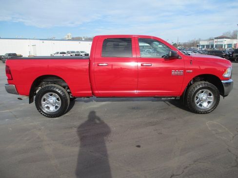 Used 2016 RAM 2500 SLT image 3